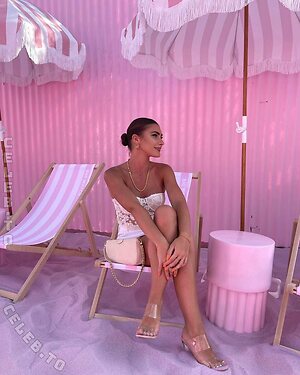 pralinakarina Nude Leaked Photo #20