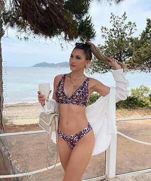 pralinakarina Nude Leaked Photo #28