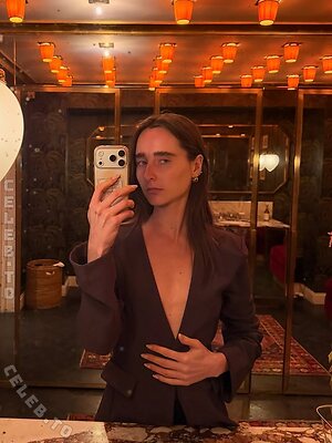 Predence Dahy Nude Leaked Photo #5