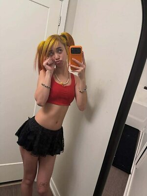 prettyluhhangie leaked photo #55
