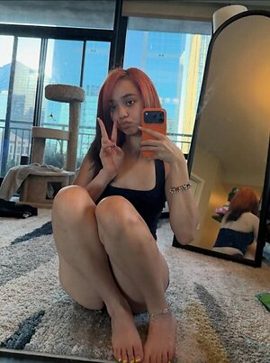 prettyluhhangie leaked photo #88