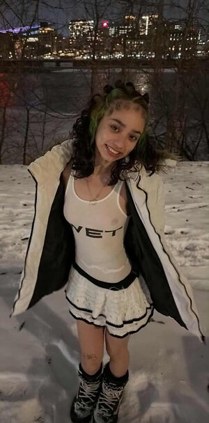 prettyluhhangie leaked photo #110