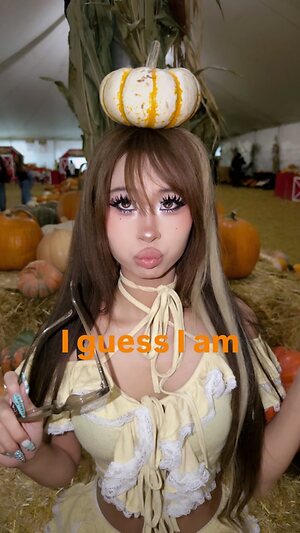 Princess Amelia Wu leaked photo #4