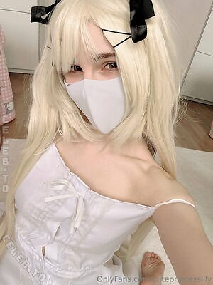 Princess Lily leaked photo #7