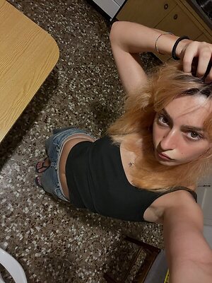 Prishilla Mora leaked photo #2