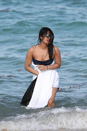Priyanka Chopra leaked photo #54