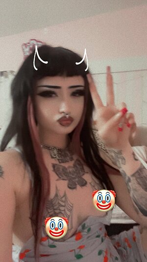 Prophetpaint ; retired onlyfans creator leaked photo #2