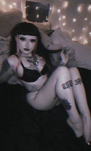 Prophetpaint ; retired onlyfans creator leaked photo #8