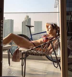 Puck Moonen Nude Leaked Photo #8