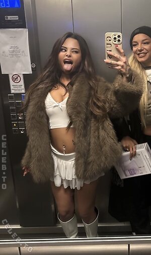 Pumaistdieeins Nude Leaked Photo #49