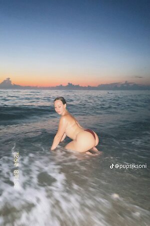 pupsiksoni leaked photo #2