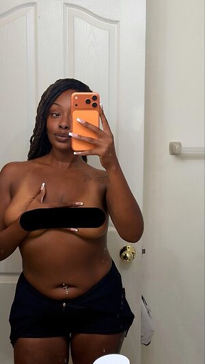 PureGolddddddd leaked photo #3