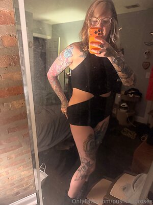 PushingUpRoses leaked photo #28