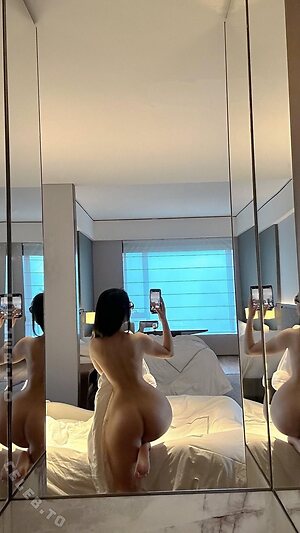 QiaoniuTT Nude Leaked Photo #95