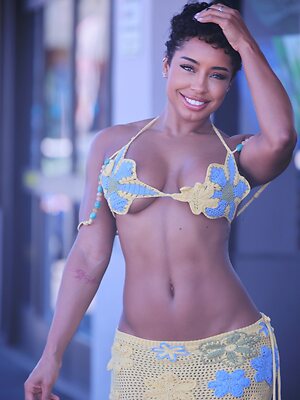 Qimmah Russo leaked photo #37