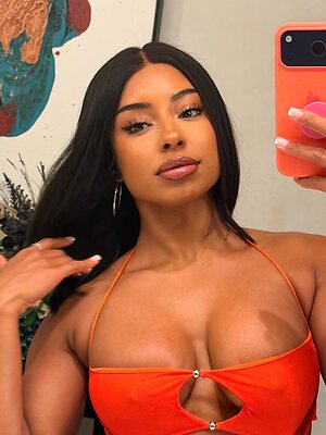 Qimmah Russo leaked photo #83