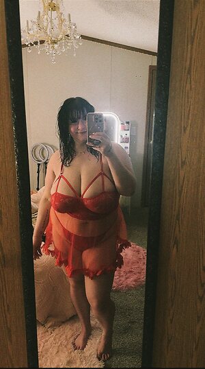 queenleia195 leaked photo #17