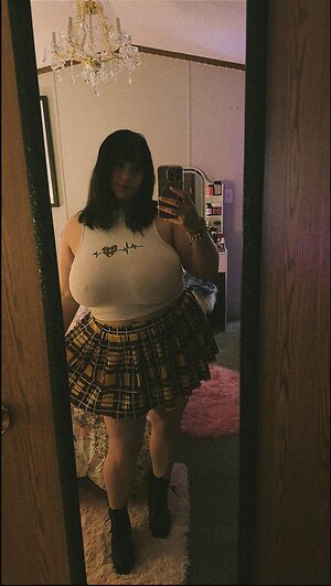 queenleia195 leaked photo #28