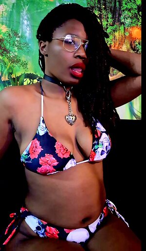 queenoftheganja leaked photo #4