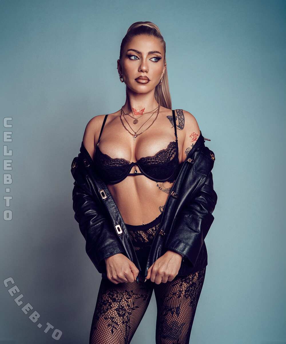queenv8.8.8 photo