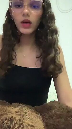 "Quem é essa?" Pesquise nomes aqui.