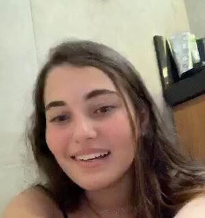 "Quem é essa?" Pesquise nomes aqui.
