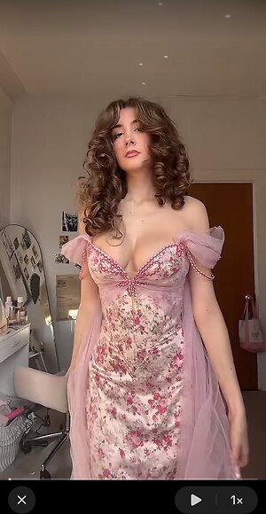quietgirlloudthoughts leaked photo #2