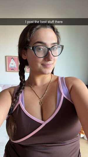 qveenjulia leaked photo #18