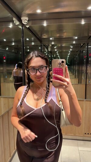 qveenjulia leaked photo #20