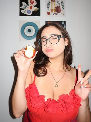 qveenjulia leaked photo #53
