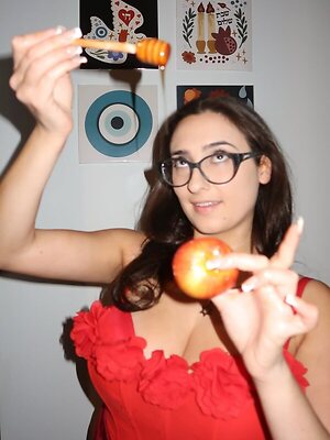 qveenjulia leaked photo #54