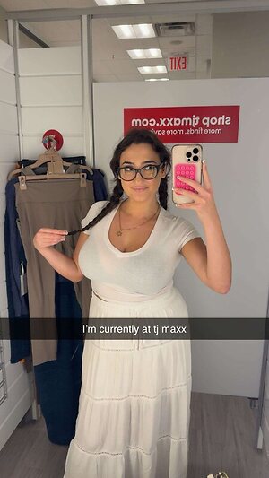 qveenjulia leaked photo #61