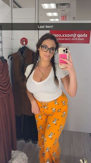 qveenjulia leaked photo #86