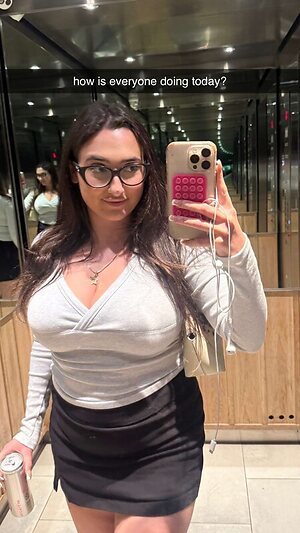 qveenjulia leaked photo #95