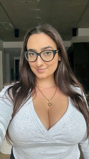 qveenjulia leaked photo #106
