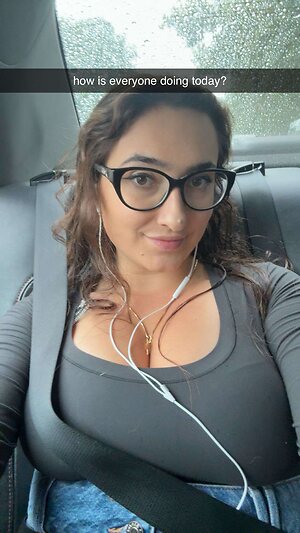 qveenjulia leaked photo #157