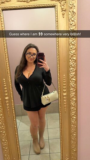 qveenjulia leaked photo #194