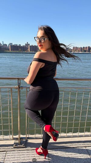 qveenjulia leaked photo #247