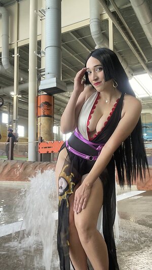 qweeneevee leaked photo #13