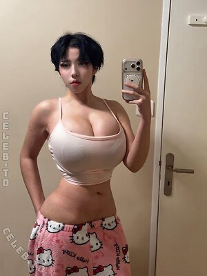 r4y_ly photo