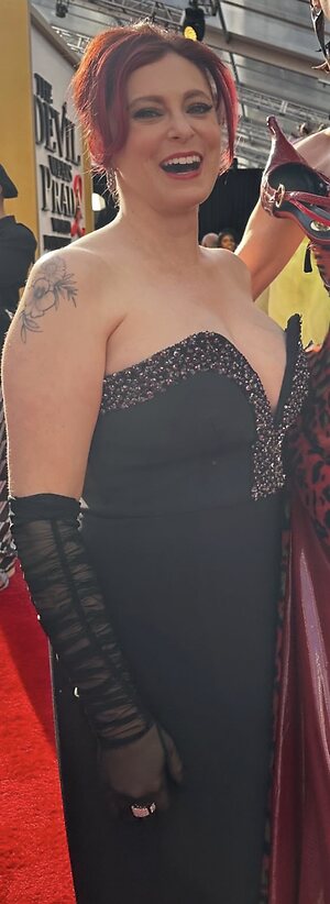 Rachel Bloom leaked photo #3