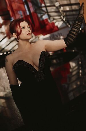 Rachel Bloom leaked photo #8