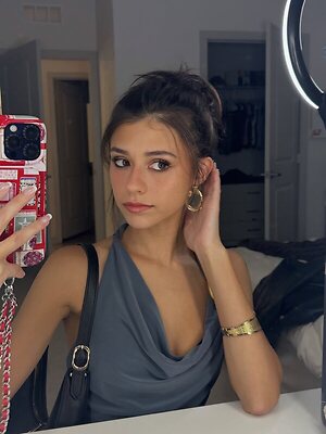 Rachel Brockman leaked photo #32