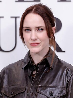 Rachel Brosnahan leaked photo #7