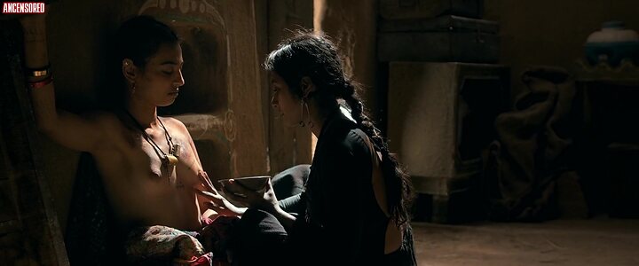 Radhika Apte leaked photo #2