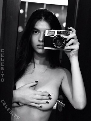 Raducu Daniela Nude Leaked Photo #2