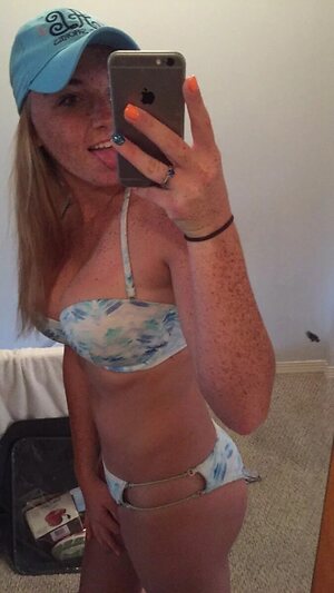 Raelyne leaked photo #16