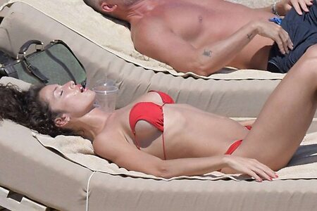 Raffaella Fico leaked photo #14