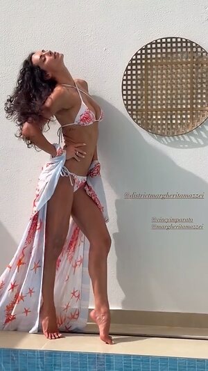 Raffaella Modugno leaked photo #10