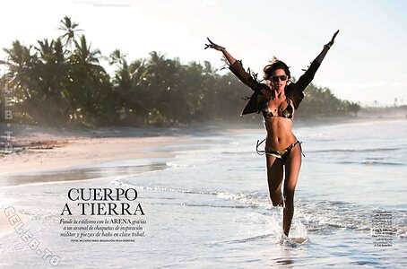 Raica Oliveira photo